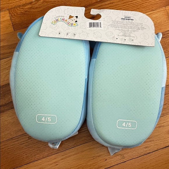 Squishmallows Light Blue Cow Slippers - Picture 2 of 2